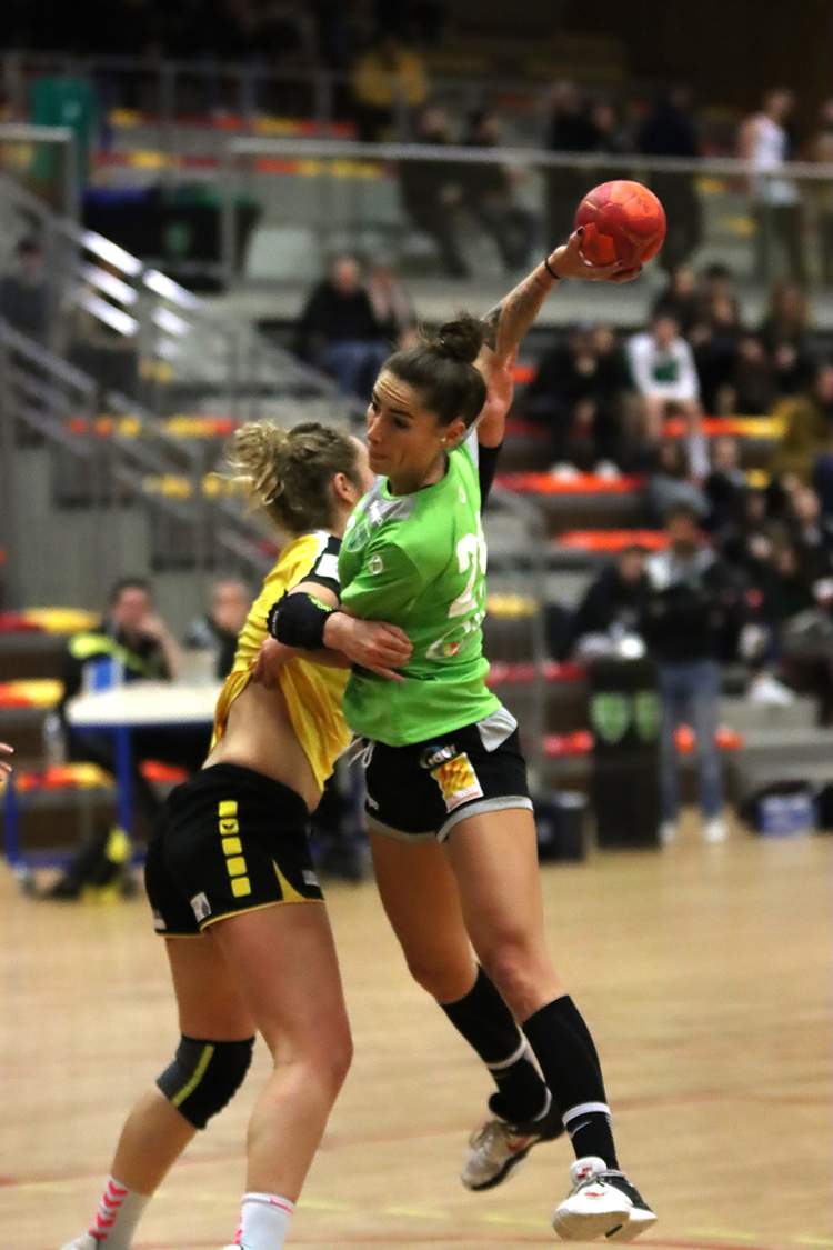 Album Nationale 2 Féminine Thuir contre Mourenx club Handball