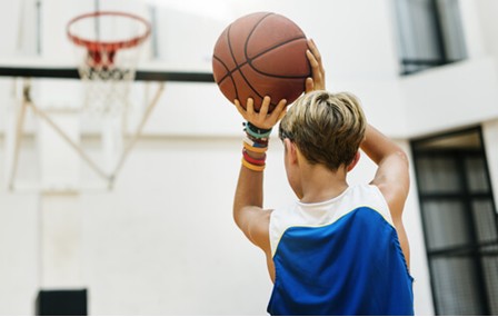 Os benefícios do basquete para crianças - Baby Heróis